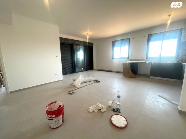 דירה, עוזי חיטמן, נווה זמר, רעננה