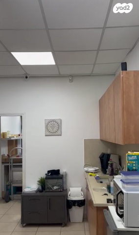 מחסנים, ראשון לציון