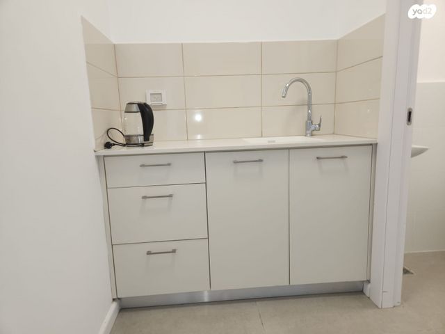 משרדים, עפולה