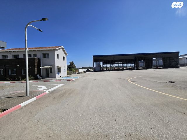 מגרשים, אזור תעשייה אכזיב מילואות