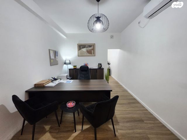 משרדים, הרצל, עמידר, טירת כרמל