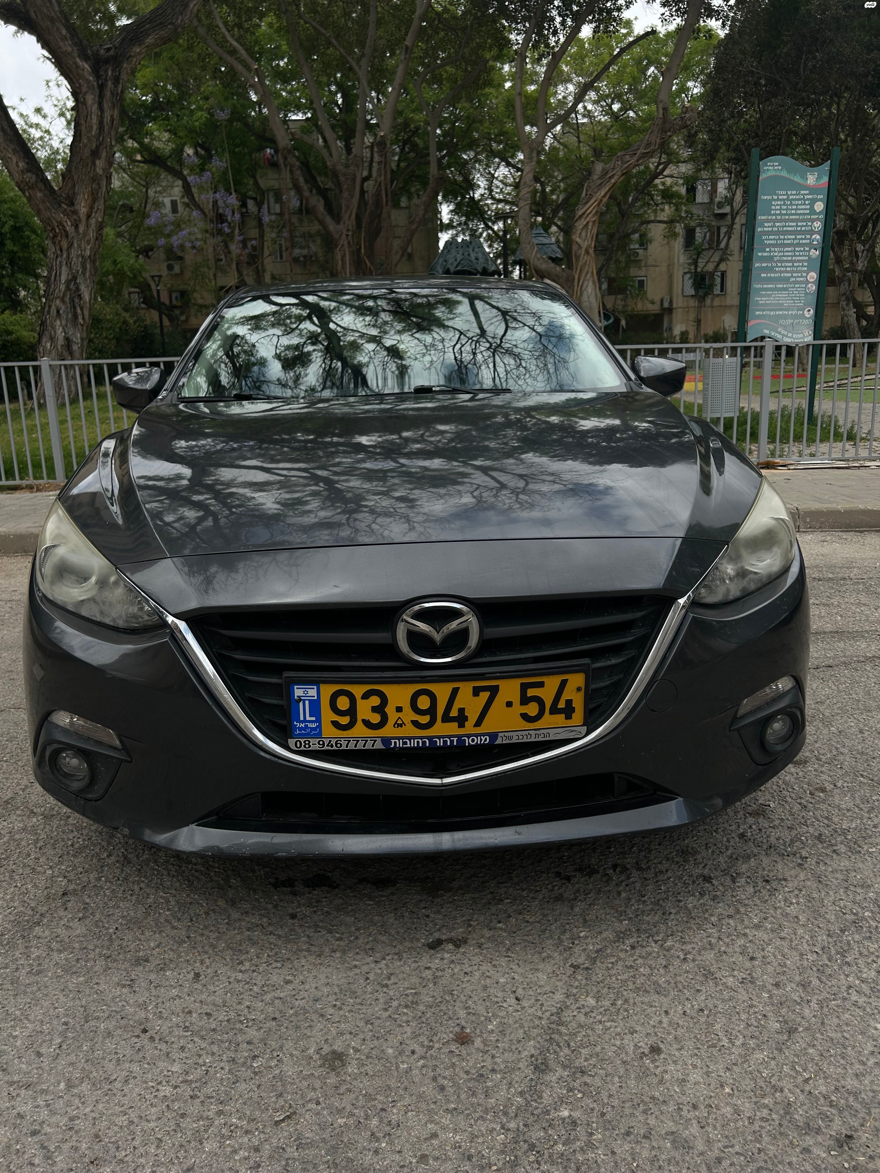 מודעת רכב מאזדה 3