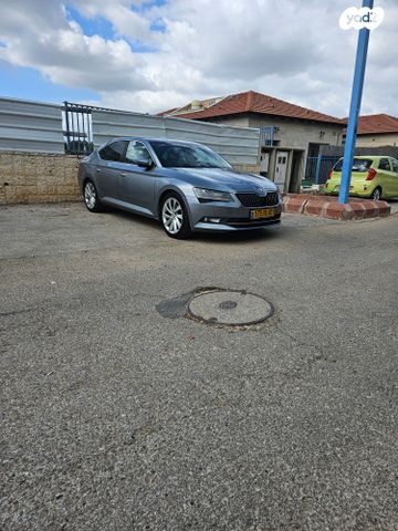 מודעת רכב סקודה סופרב