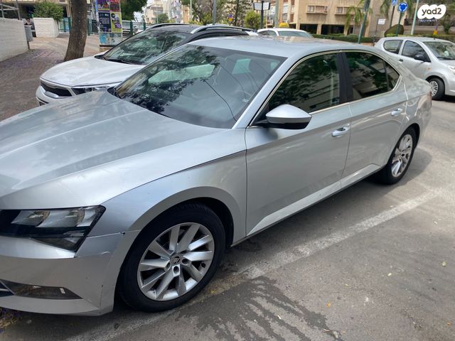 מודעת רכב סקודה סופרב