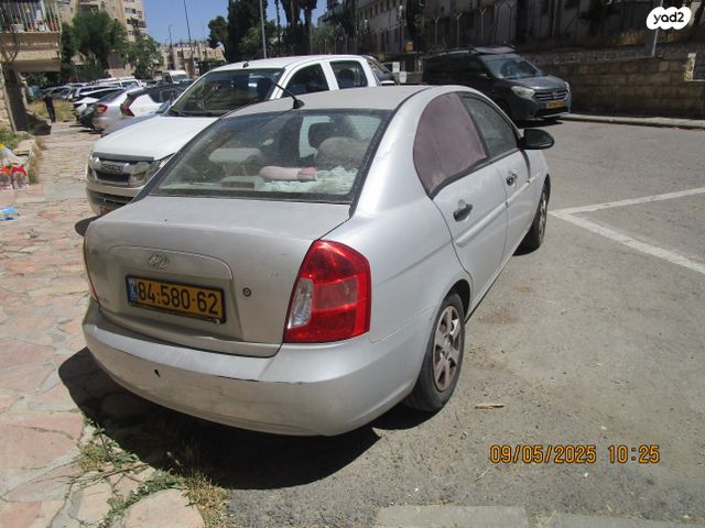 יונדאי אקסנט i25