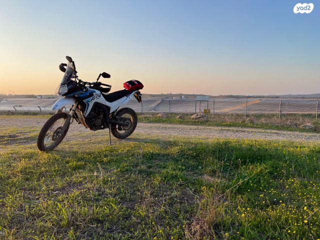 מודעת רכב Voge Rally 300