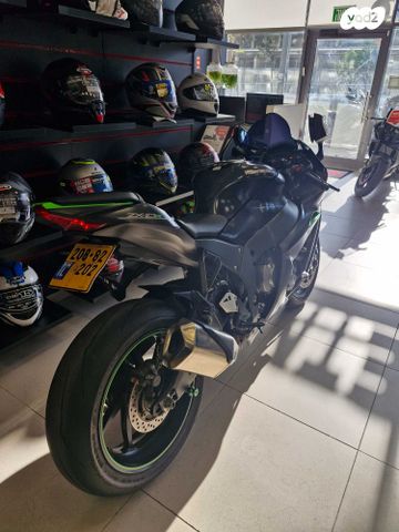 קאוואסאקי נינג'ה ZX 10R