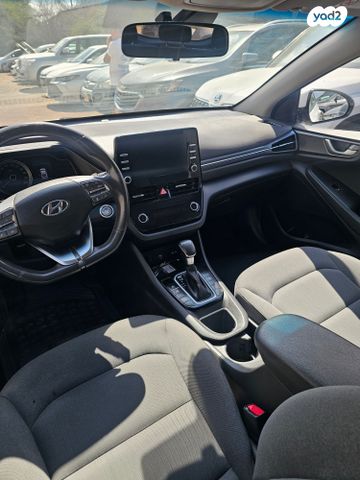 יונדאי איוניק