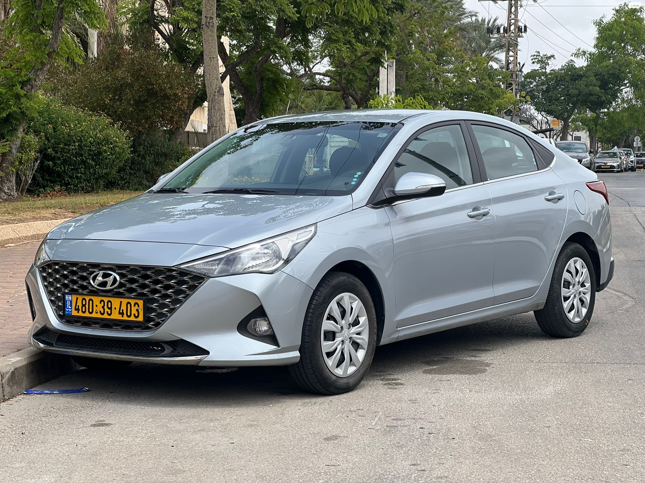 מודעת רכב יונדאי אקסנט i25