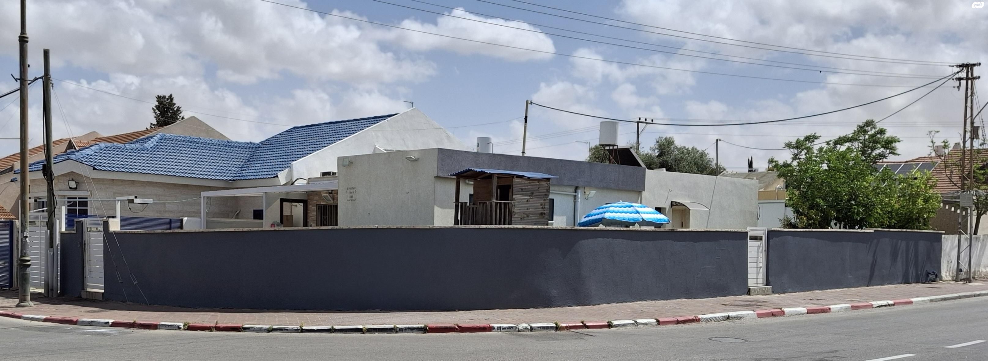 משה שרת 53