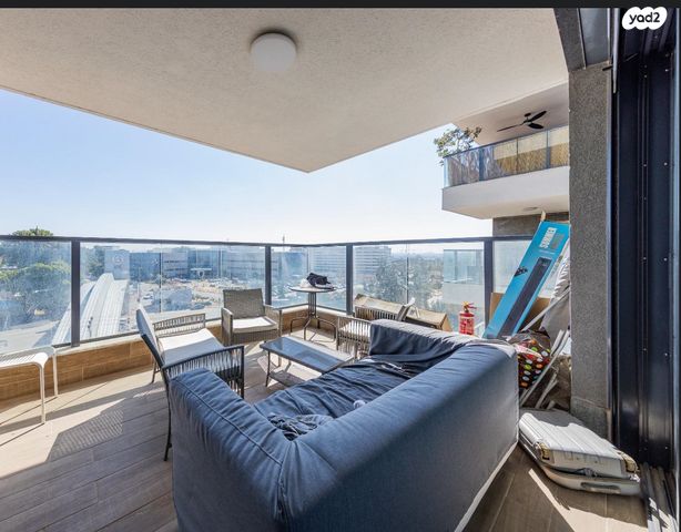 דירה, רב אלוף רפאל איתן 44, רמת אפעל, רמת גן