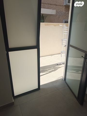 יחידת דיור, אחד במאי 29, מרכז, קרית עבודה, חולון