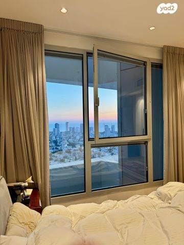 דירה, גרציאני יצחק 4, גני שרונה, קרית הממשלה, תל אביב יפו