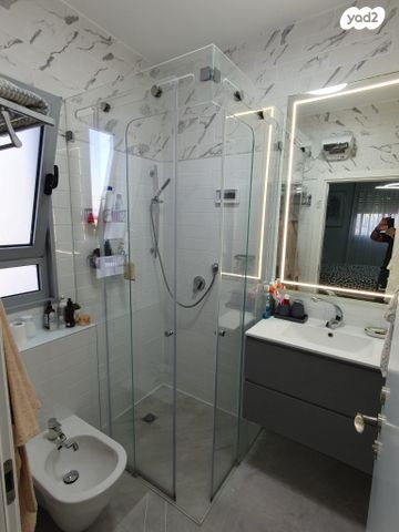 דירה, צבי תדמור, ח-501, חולון