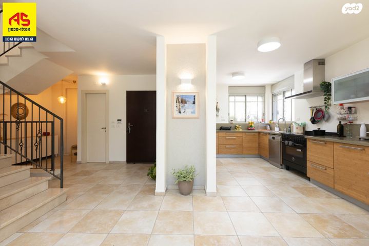 בית פרטי/ קוטג', שכונה 12, תל מונד