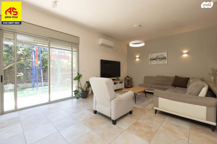 בית פרטי/ קוטג', שכונה 12, תל מונד