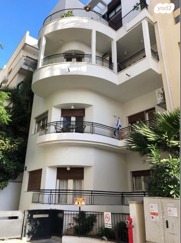 סמטת שבע שיקמים 8