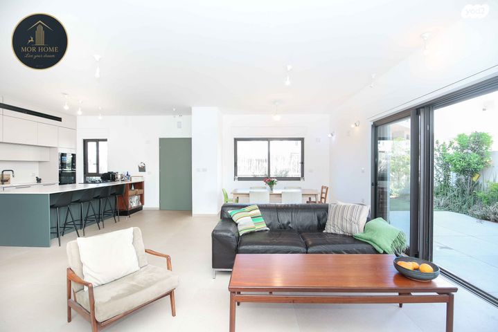 דו משפחתי, פרדס חנה כרכור