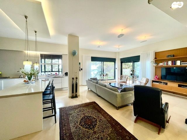 דירה, הירקון, שמבור, חיפה