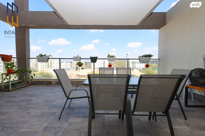 דירה, ברקת, אבני חן, חריש