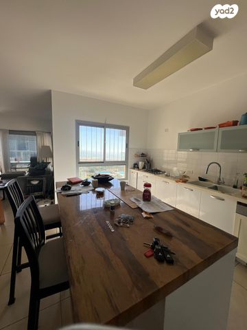 דירה, אהוד מנור, עיר ימים, נתניה