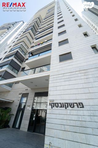 דירה, משה לוי 9, נאות שמיר, רמלה