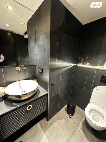 דירה, אנצו סירני, גבעת הרמבם, גבעתיים