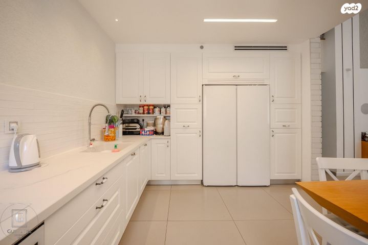 דירה, פרופסור ישעיהו ליבוביץ 22, עזרא, הארגזים, תל אביב יפו