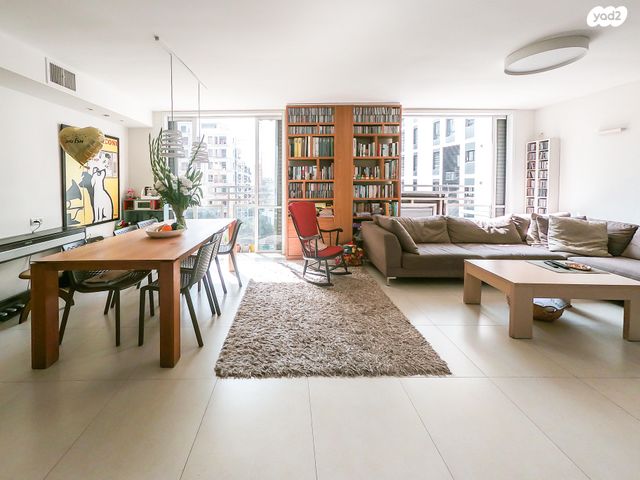 דירה, דוד ילין, הצפון החדש - כיכר המדינה, תל אביב יפו