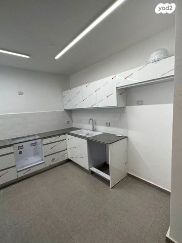 דירה, נופך 28, כרמי גת, קרית גת