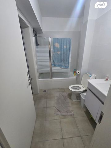 דירה, הקהילה, בצוותא, חריש