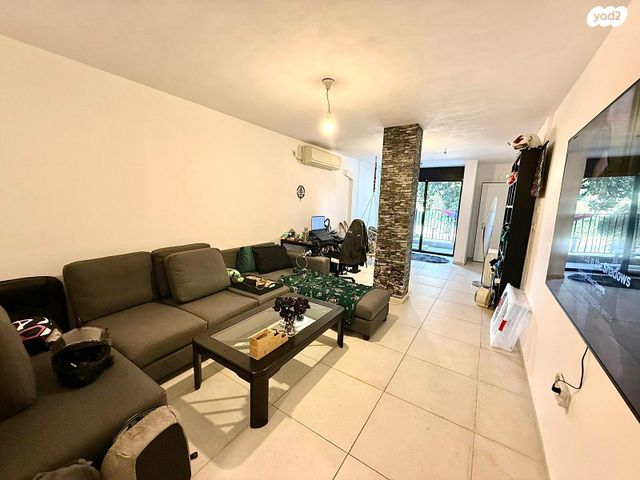 דירה, מעפילי אגוז 84, נווה חן, תל אביב יפו