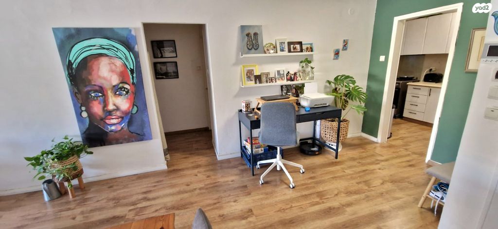 דירה, מגדיאל, הוד השרון