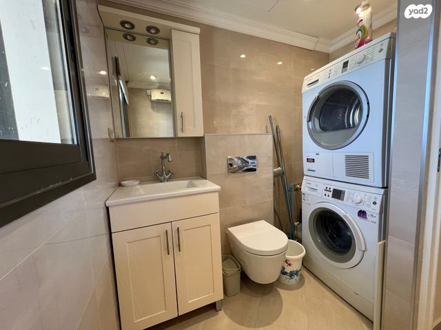 דירה, שדרות ניצה 26, צפון מערב מרכז העיר, נתניה