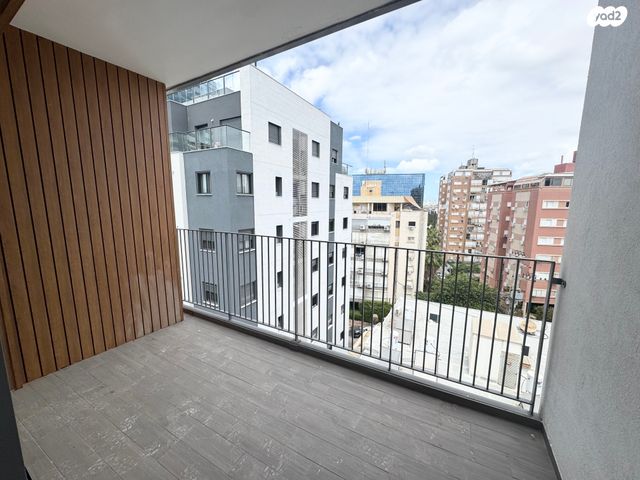 דירה, יכין, שכונת הראשונים, רמת גן