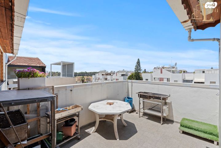 דופלקס, המורן, אבן גבירול, רחובות