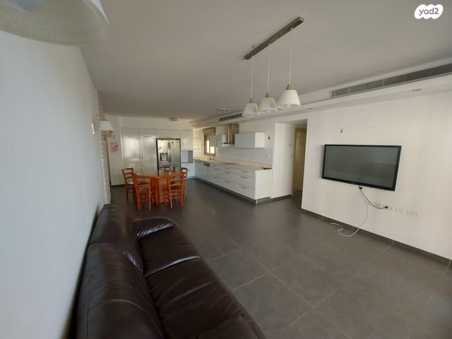 דירה, אילנות, סביוני ים, קרית ים