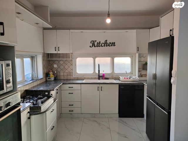 דירה, כצנלסון 8, שכונה א', באר שבע