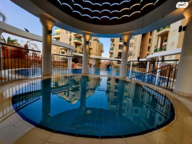 שדרות התמרים 