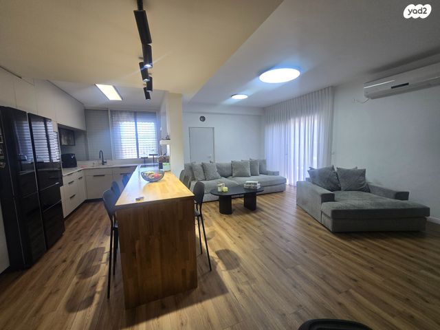 דירה, שדרות קק"ל, מוצקין הותיקה, קרית מוצקין