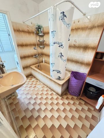 דירה, רחבת הרב עוזיאל, שכונה י"א, באר שבע