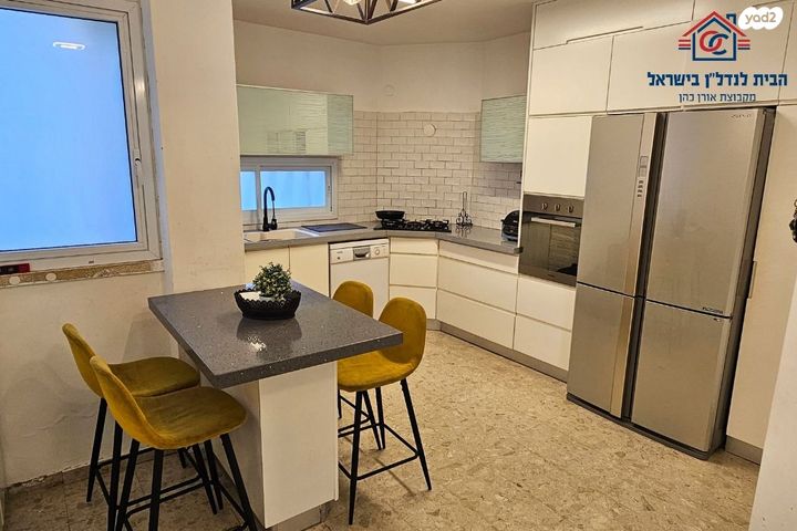 דירה, דוד צדוק, בן גוריון, חולון