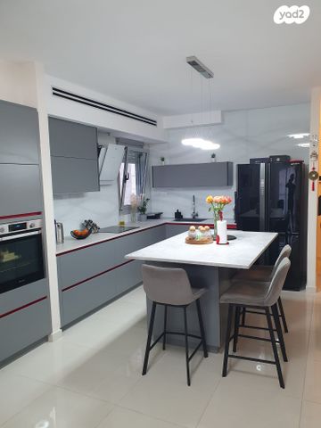 דירה, צבי תדמור, ח-501, חולון