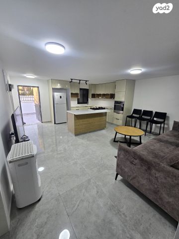 בית פרטי/ קוטג', אפרים, העיר העתיקה, רמב"ם, דרום, באר שבע