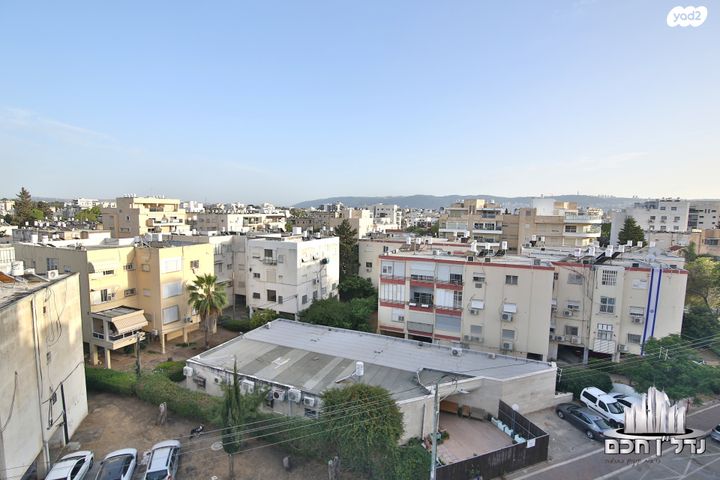 דירה, א.ד. גורדון, מוצקין הותיקה, קרית מוצקין