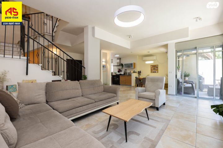 בית פרטי/ קוטג', שכונה 12, תל מונד