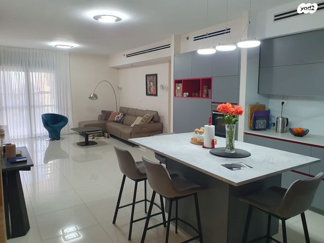 דירה, צבי תדמור, ח-501, חולון