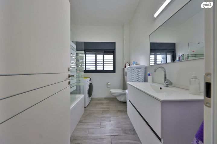 גג/ פנטהאוז, פרישמן 37, אברמסקי, קרית אתא