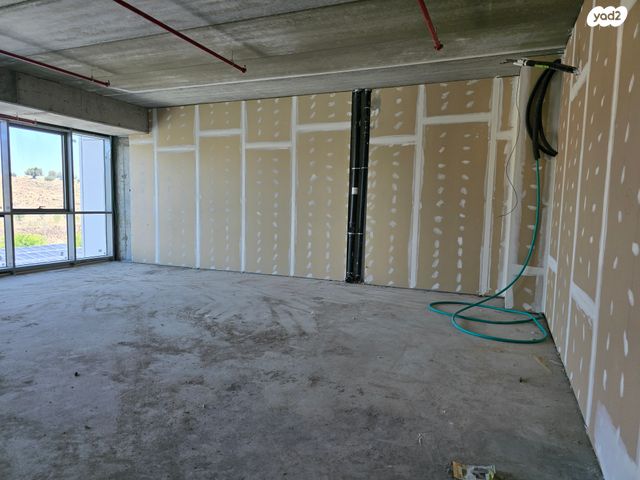 משרדים, שדרות התעשיות, מרכז עינב, מודיעין מכבים רעות