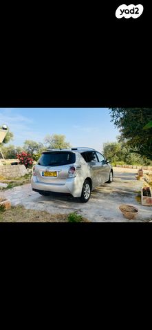 מודעת רכב טויוטה ורסו